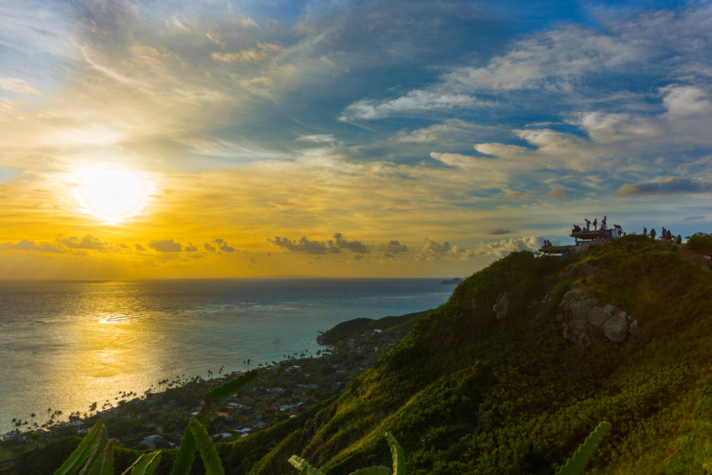 How To Watch Sunrise At The Lanikai Pillbox In Oahu, HI - That ...