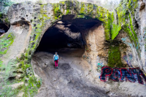 Vanalden Cave, Los Angeles, California