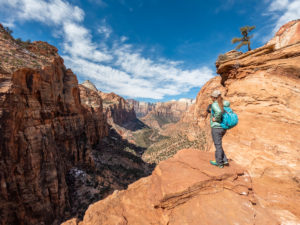 Canyon Overlook Trail - A Great Beginner Hike in Zion National Park
