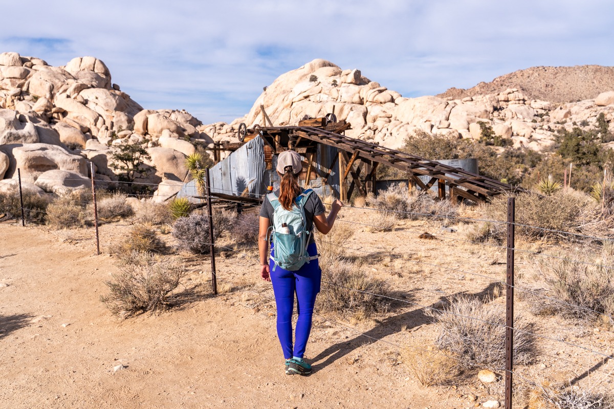 How to Hike to the Historic Wall Street Mill in Joshua Tree NP